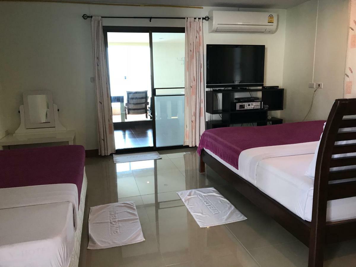 Samchai Hotel Sziracsa Kültér fotó